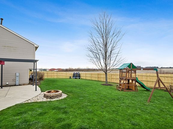 3rd image of 222 Cress Creek Trl