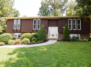 1526 Bexhill Dr, Knoxville, TN 37922