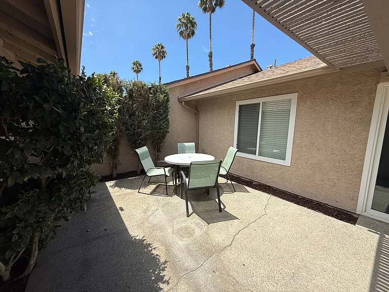 26180 Rainbow Glen Dr — Photo 17