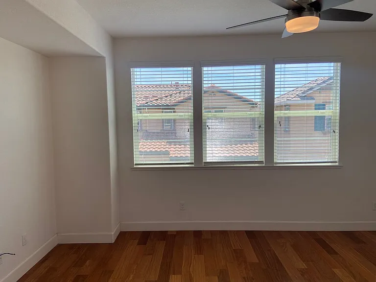 931 Willow Bridge Dr — Photo 16