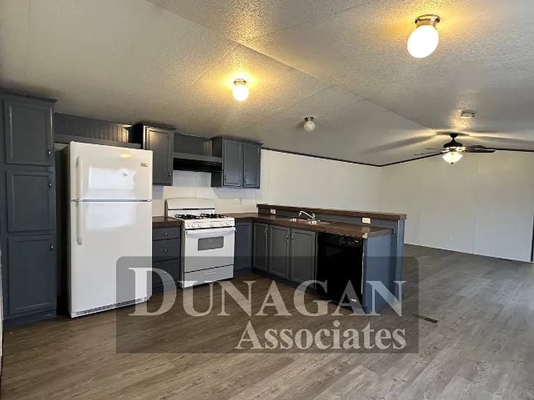 3824 Briarwood St — Photo 3