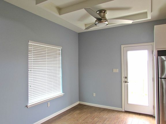 4th image of 202 Fig Dr APT 3