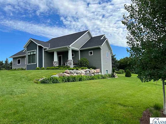 3rd image of 1513 Riverview Rd