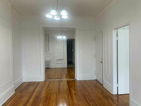 4th image of 420 2nd St APT 4