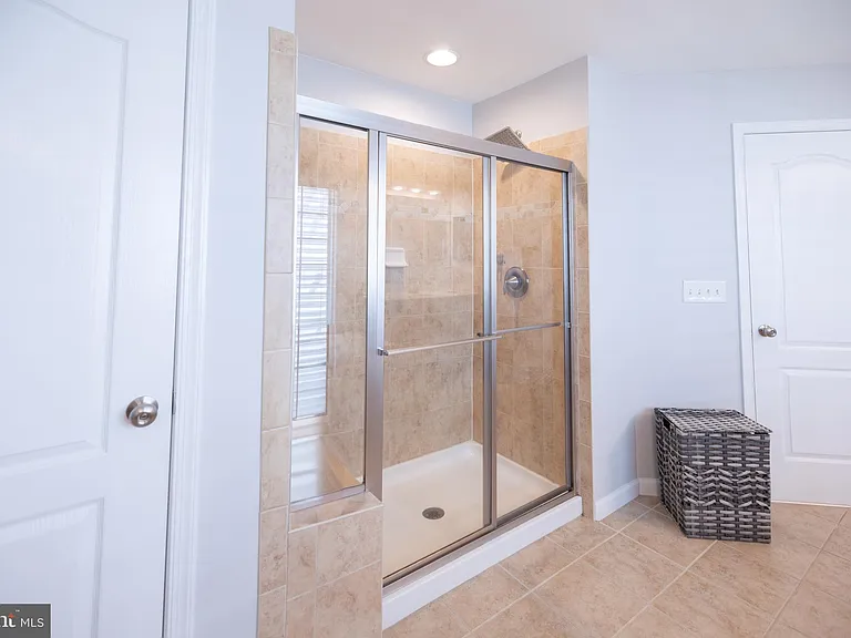 8727 Raleigh Mews — Photo 27