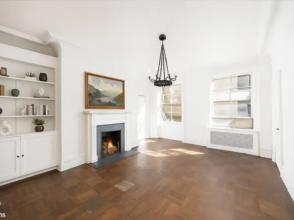 32 East 64th Street image 8 of 8