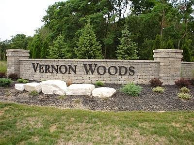 1st image of 558 Vernon Woods Dr