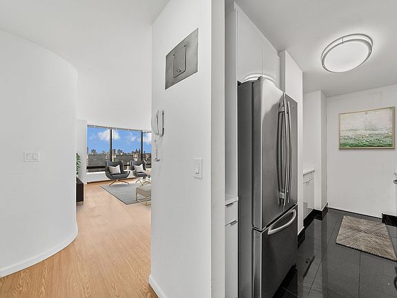 3rd image of 265 E 66th St APT 7