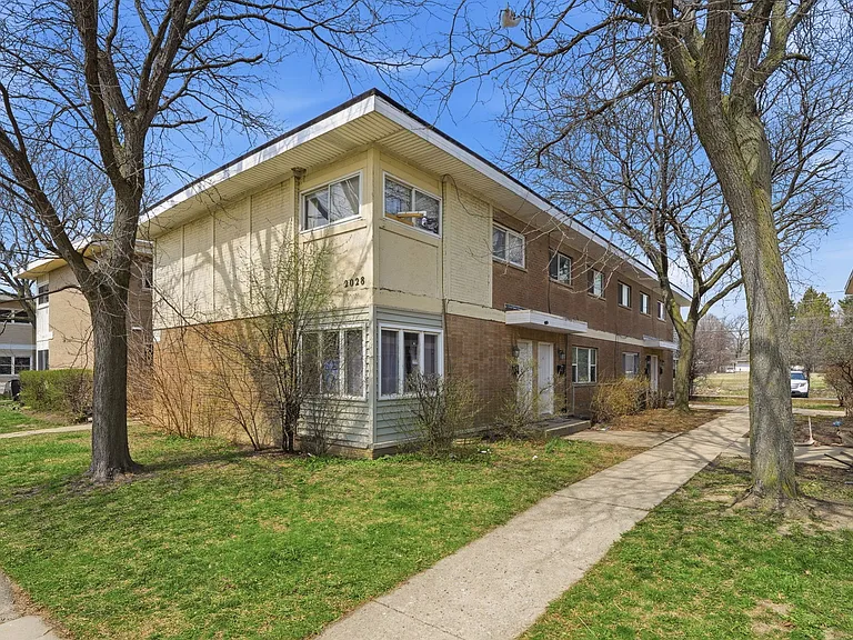 2028 Williamsburg Dr #D108 — Photo 8