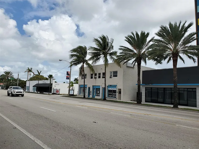 50 N Federal Hwy #1 — Photo 19