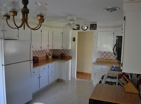 5th image of 39292 N Petite Ter