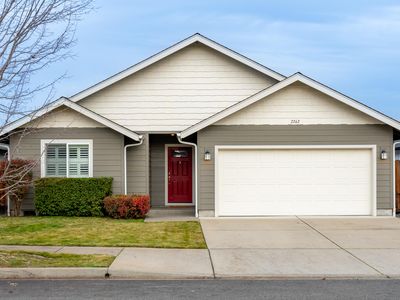 2262 Gayle Way, Grants Pass, OR, 97527