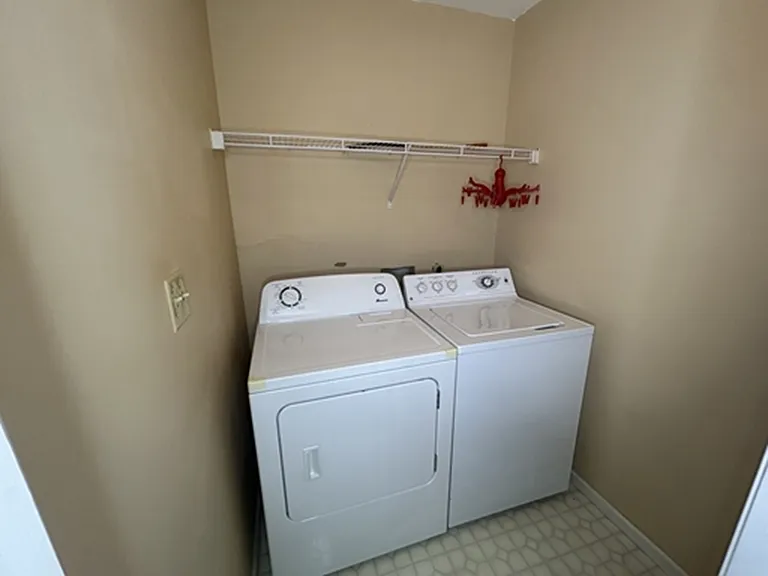 1117 Oakland Ct — Photo 25