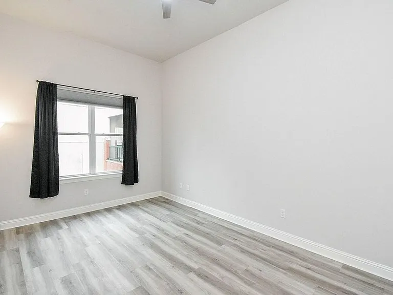300 Saint Joseph Pkwy #421 — Photo 8