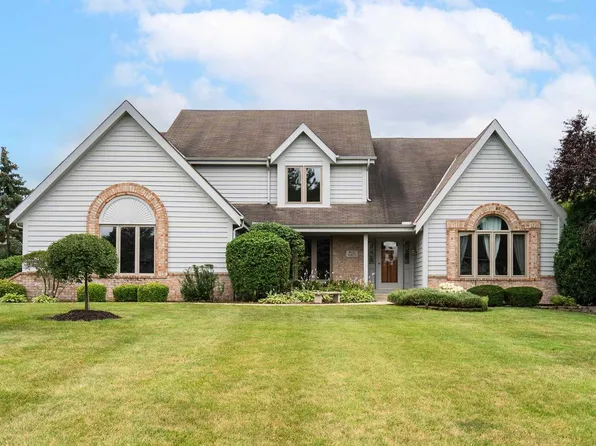 W151N10273 Windsong CIRCLE WEST West, Germantown, WI 53022