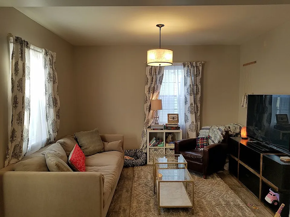 1st Floor - Living Room Area