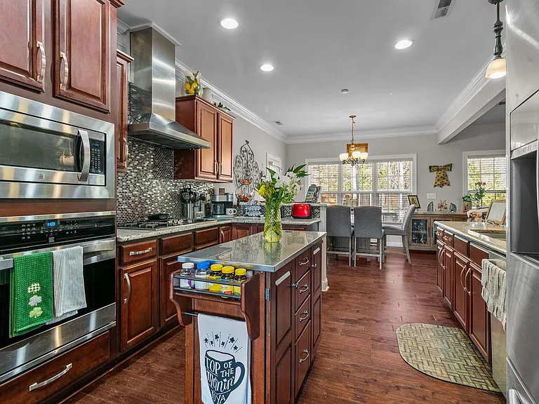 3712 Linton Ct — Photo 8