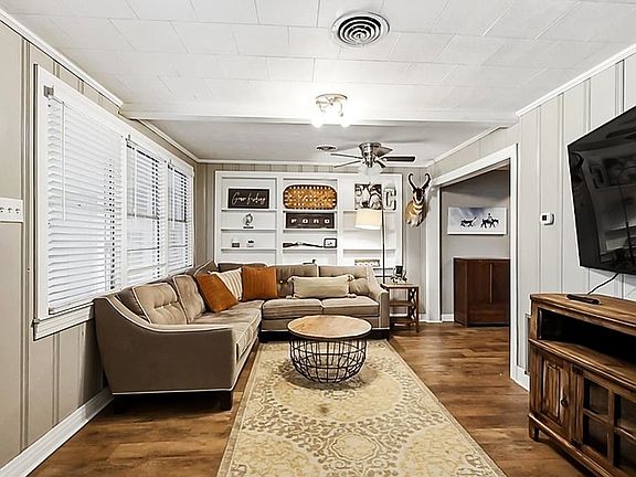 5th image of 168 Saint Ann St