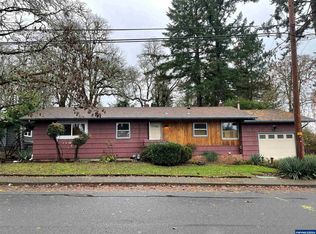 380 NW Douglas St, Dallas, OR 97338