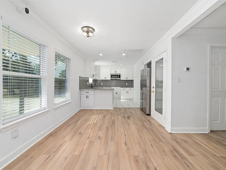 7125 Conley St — Photo 6