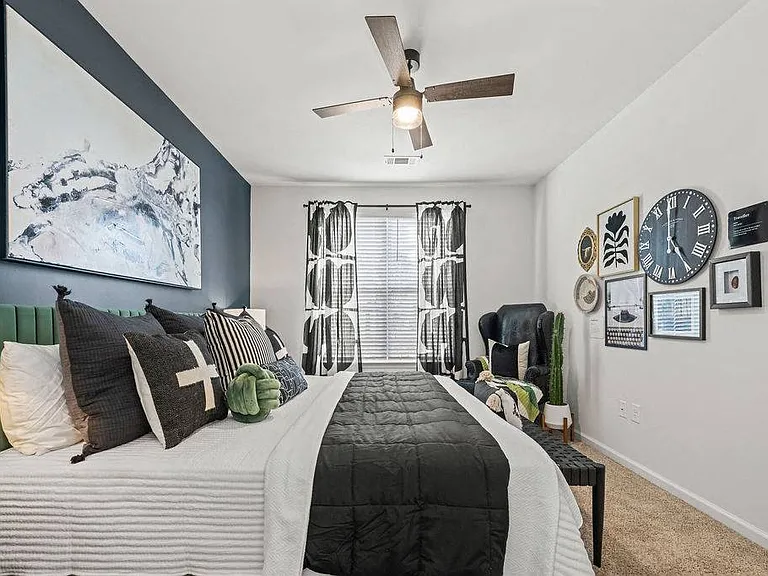 Giddy Hall Apartments — Photo 46