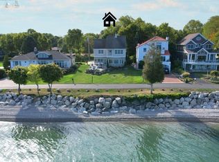 4376 E Cliff Rd, Port Clinton, OH 43452