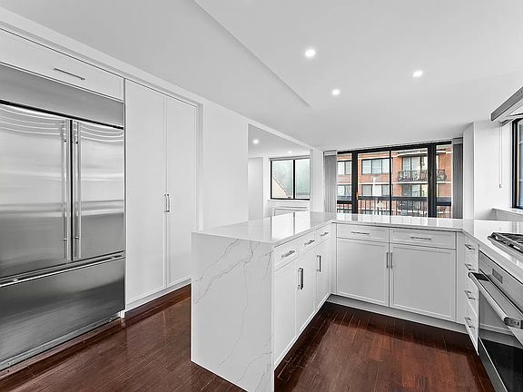 2nd image of 330 E 75th St #4FG