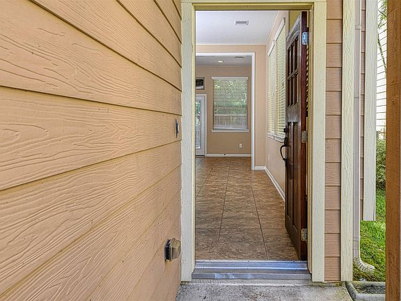 5th image of 58 Cheswood Manor Dr