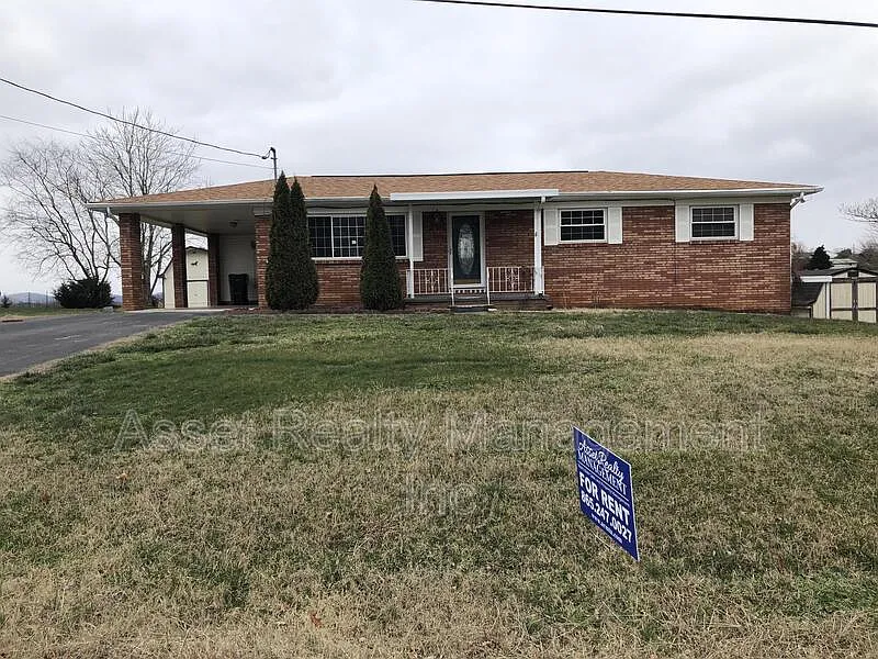 218 Britton Dr
