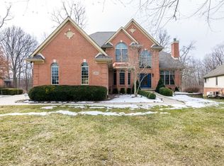 4956 Saint Andrews Ct, Ann Arbor, MI 48108