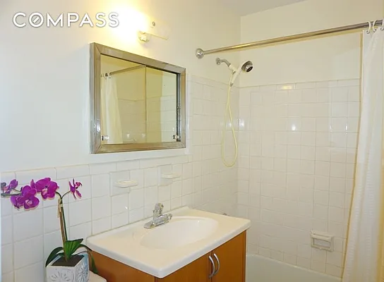 Rented by Compass | media 5
