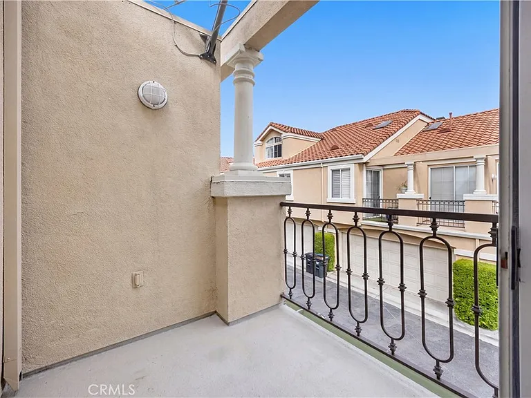 12 Opera Ln — Photo 22
