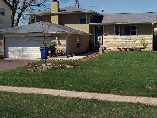 5679 Sandalwood Blvd, Columbus, OH 43229