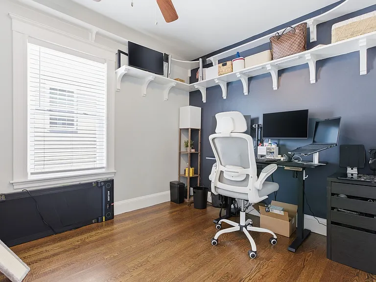 18 Sylvester Rd #2 — Photo 17