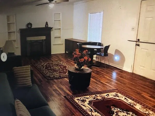 4 bed, 2.0 bath, 2230 sqft, $1,500 — Photo 2