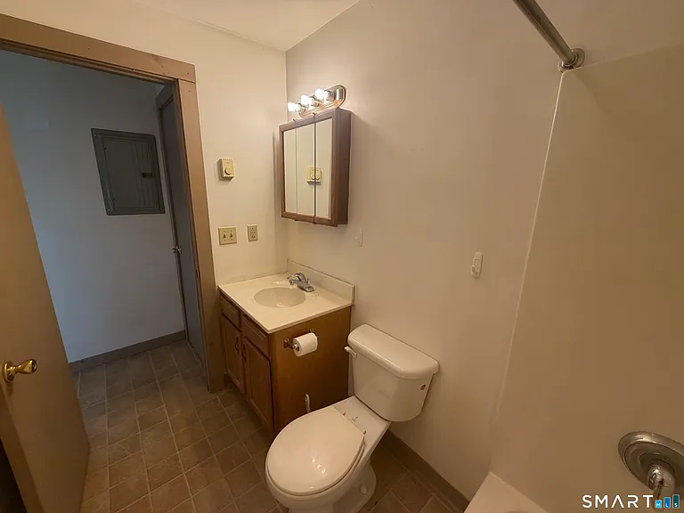 277 N Main St #3 — Photo 14