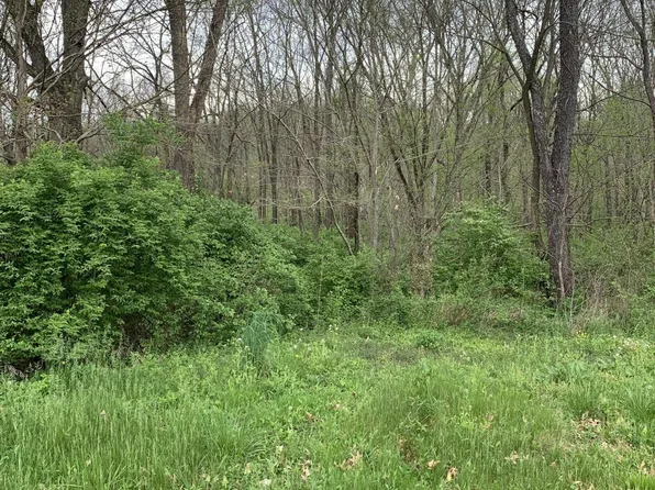 110/112 Welchwood Dr, Berea, KY 40403