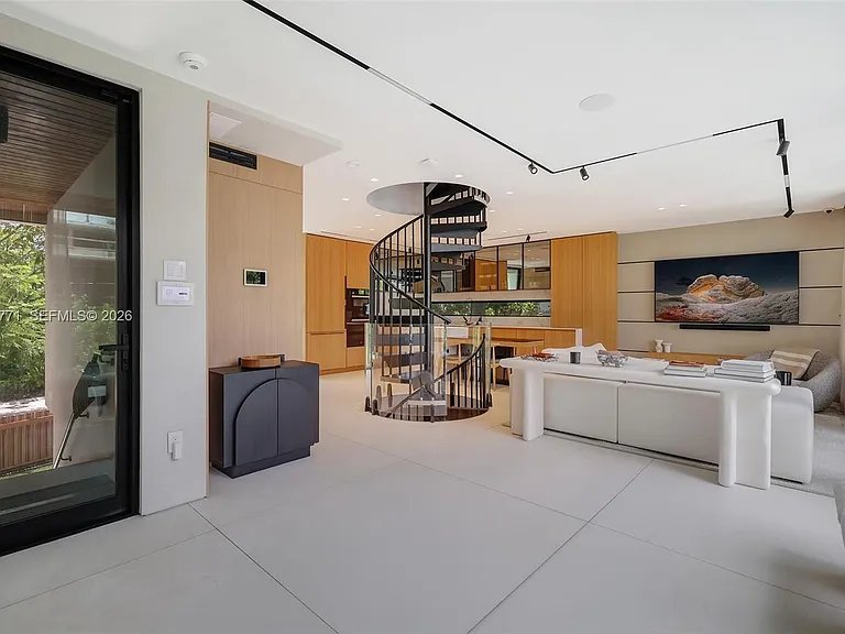 288 Palm Ave — Photo 5