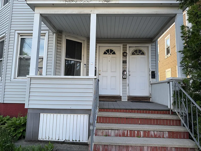 Atwater St — Photo 5