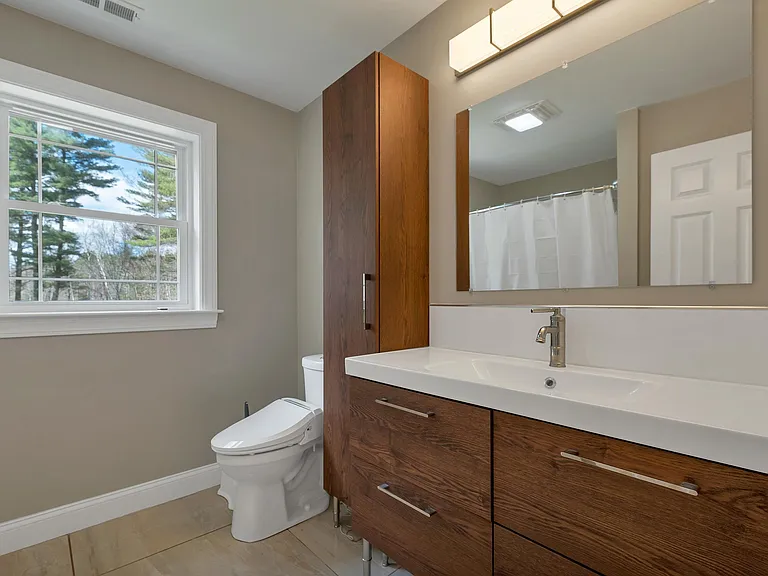 40 Mary Ann Ave — Photo 60