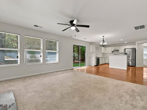 3rd image of 7595 Waverly Loop S