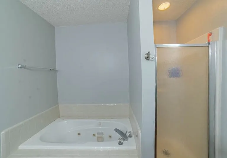 12 Cricket Ct — Photo 30