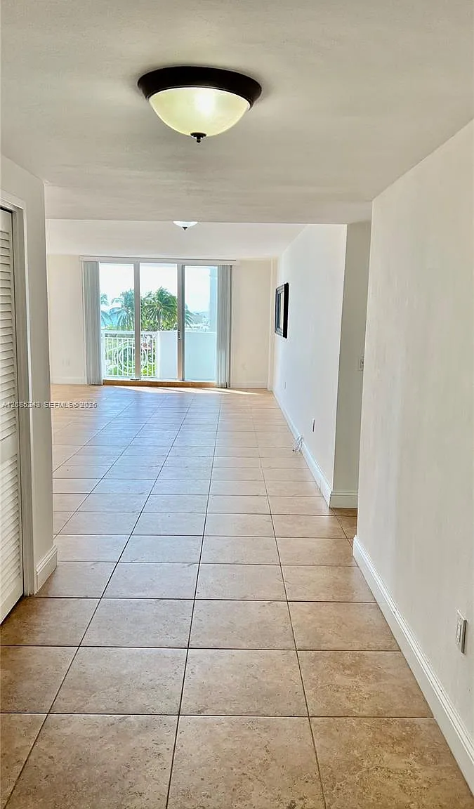 5825 Collins Ave — Photo 1