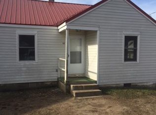 520 Ogburn St, South Hill, VA 23970