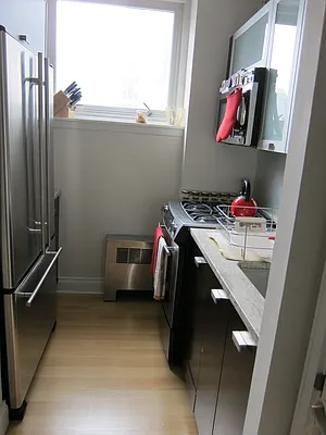 Rented by Avi Nash Associates | media 19