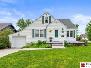 7785 State St, Ralston, NE 68127