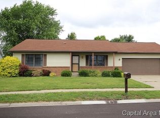 107 W Sherry Dr, Springfield, IL 62703