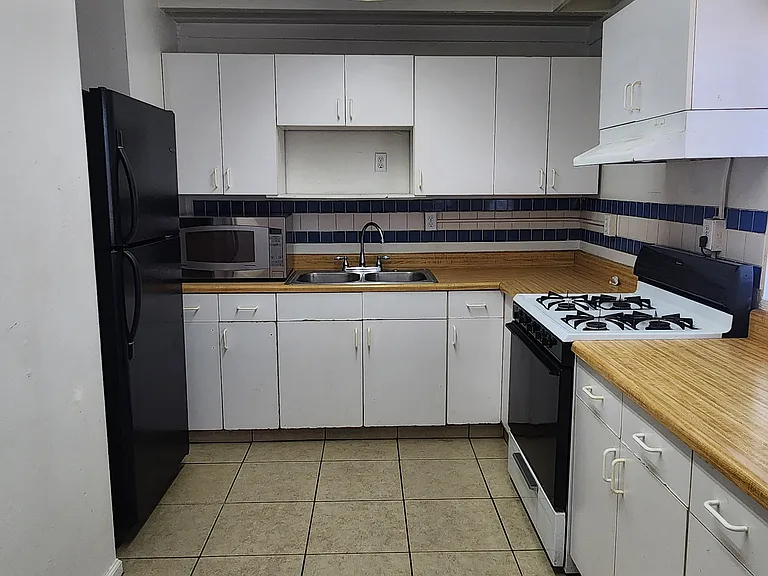 617 E Knox Dr — Photo 3