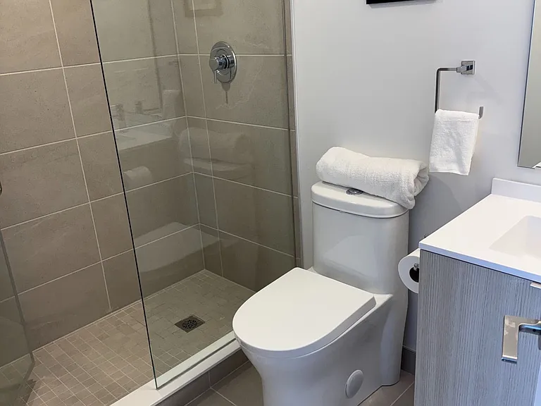 100 Queen St E #1117 — Photo 5