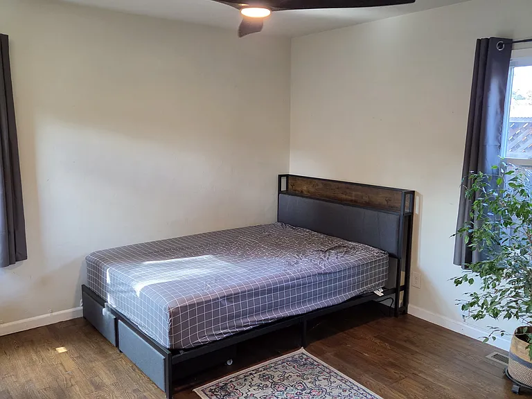 121 Glenwood Ave — Photo 6